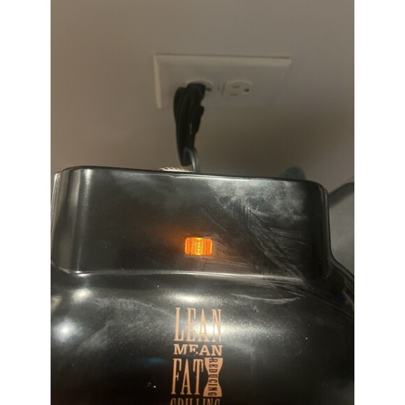 GEORGE FOREMAN Original Lean Mean Fat Grilling Machine Model GR8BLK- No driptray - Picture 6 of 12
